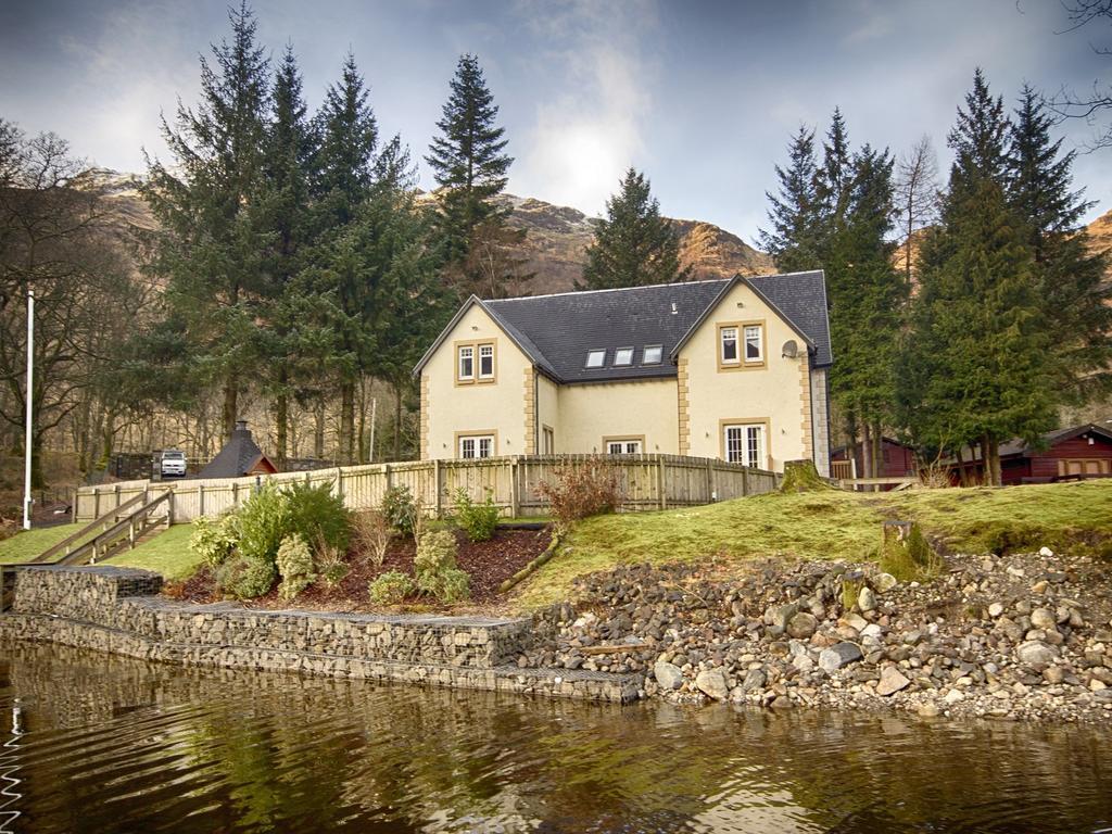 Ardlui Retreat Hotel Exterior photo
